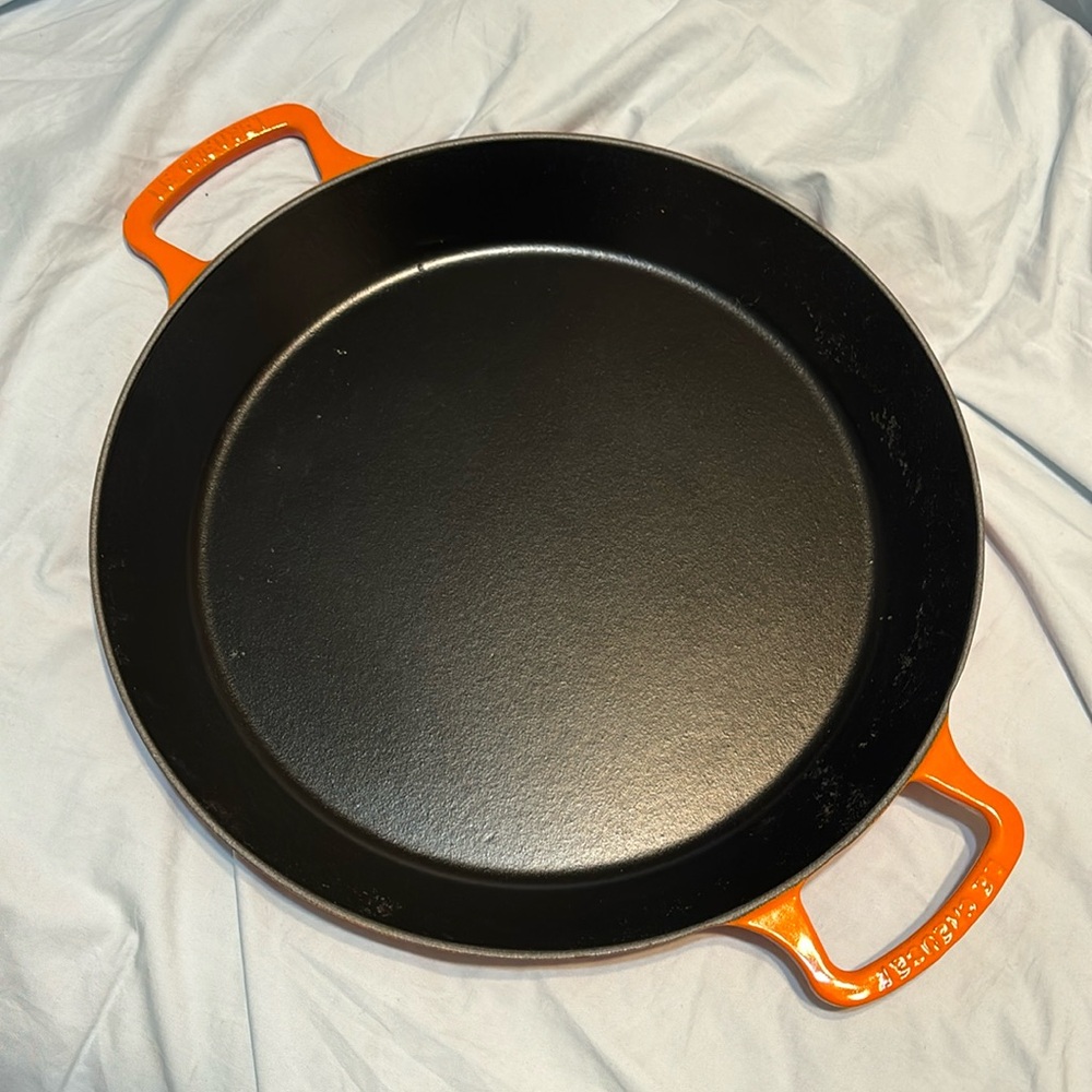 Le Creuset Paella Pan in Flame